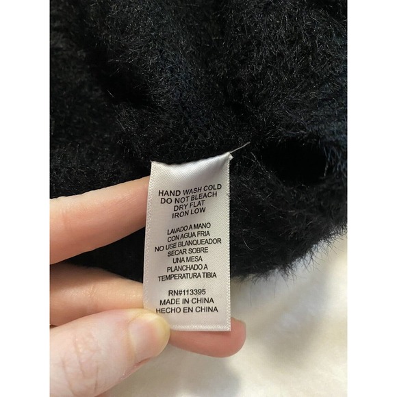En Crème Fuzzy Black Lace Neck Sweater Size S/M - Picture 7 of 7